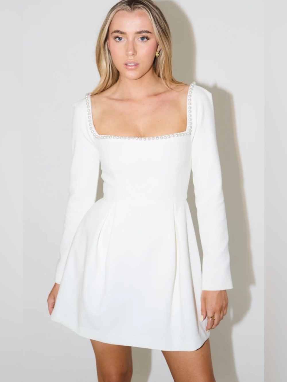 Elegant Odd Muse White Long-Sleeve Square Neck Pearl-Trim Mini Dress